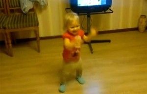 Видео приколы про танцы детей